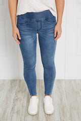P509284-Blue-denim-jeans-jeggings