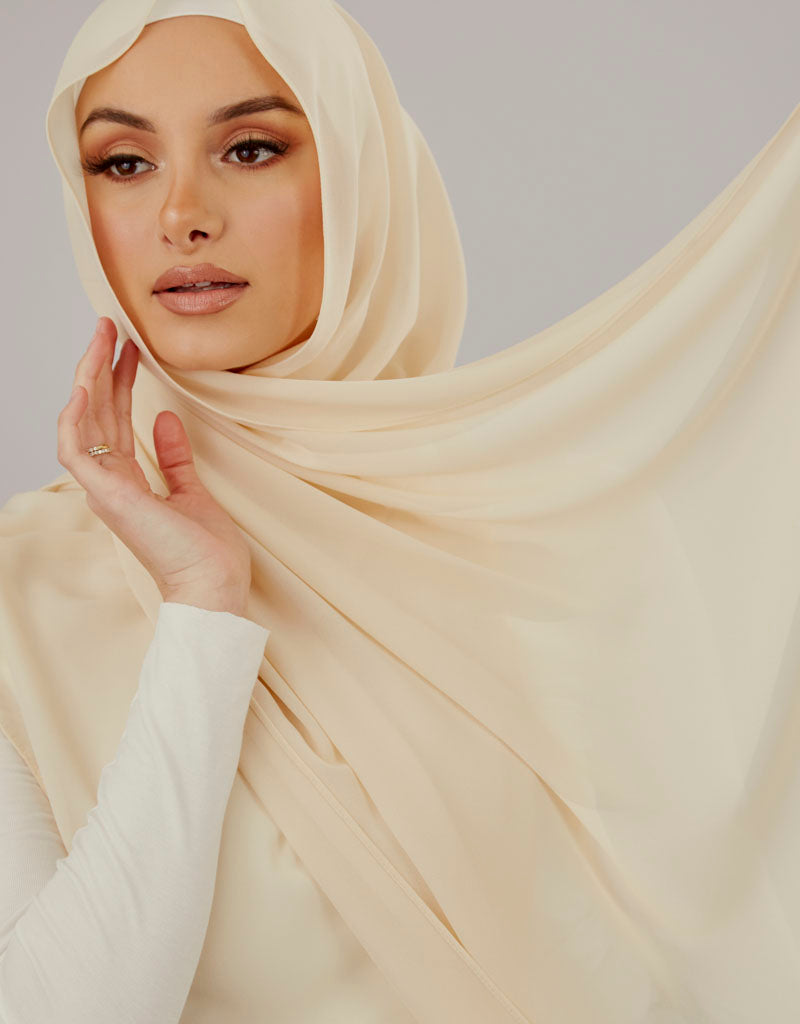 SC00006aWonderWhite-hijab-shawl-chiffon