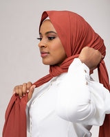 SC00101Rust-shawl-hijab