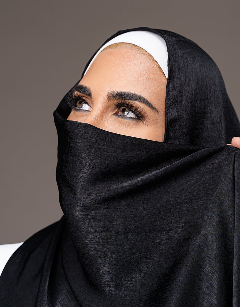 SC00105Blk-satin-shawl-hijab