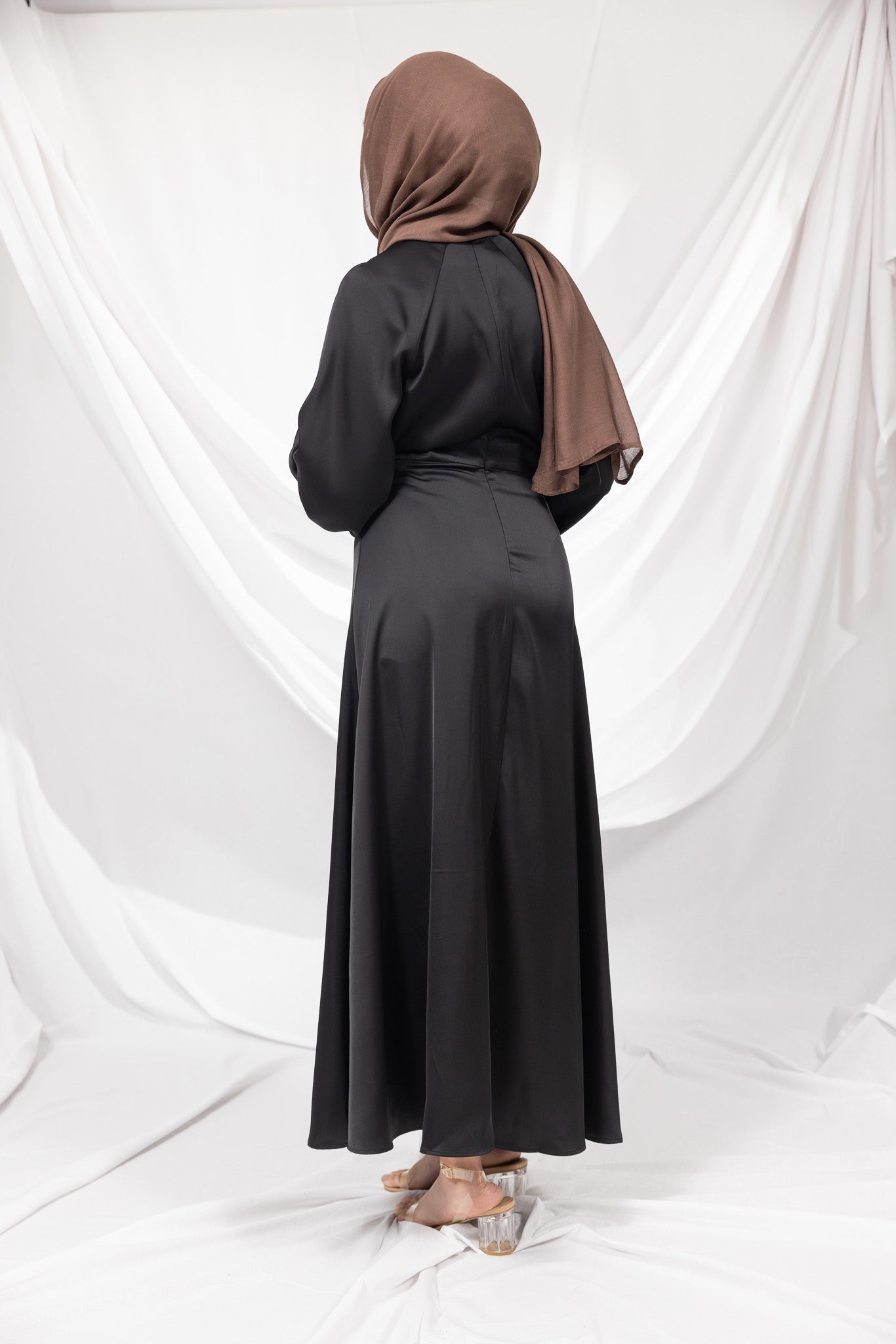 m8025Black-dress-abaya